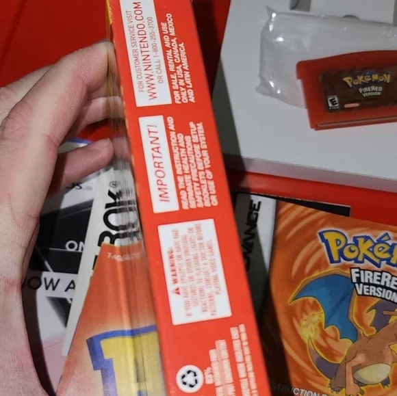Complete GBA Pokemon FireRed - Picture 4 of 8